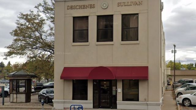 Deschenes & Associates Law Offices: Gary S. Deschenes