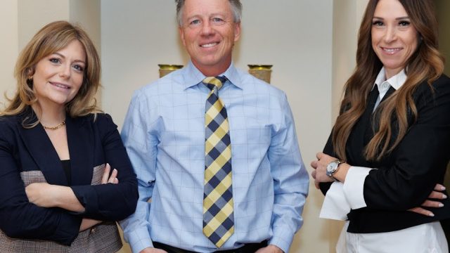 Right Divorce Lawyers